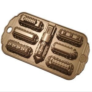 Nordic Train Express Cake Pan